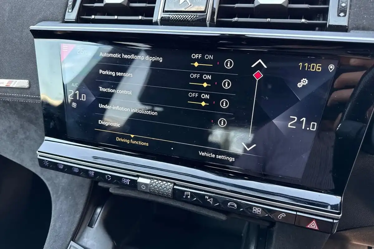 2019-ds-ds-7-crossback-20bluehdi-performance-line-big-45