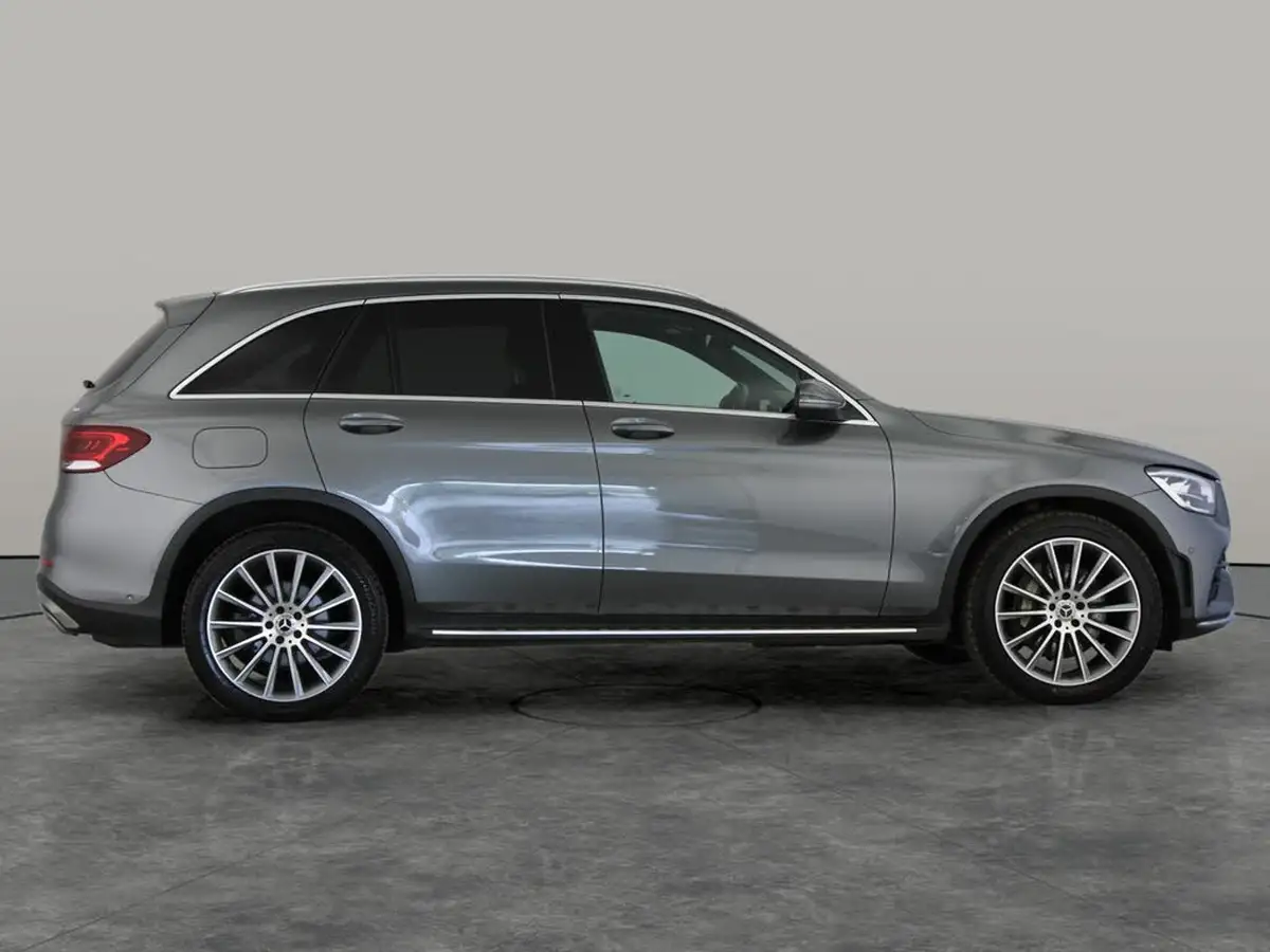 2022-mercedes-benz-glc-class-20d-glc220d-amg-line-premium-195ps-station-wagon-5d-1950cc-4matic-plus-big-10