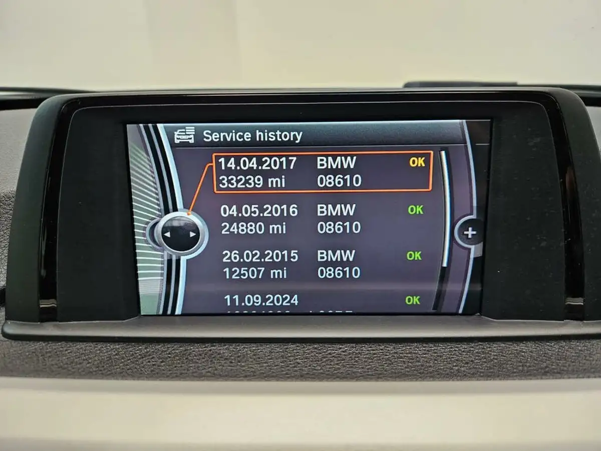 2014-bmw-3-series-20td-318d-se-touring-5d-big-18
