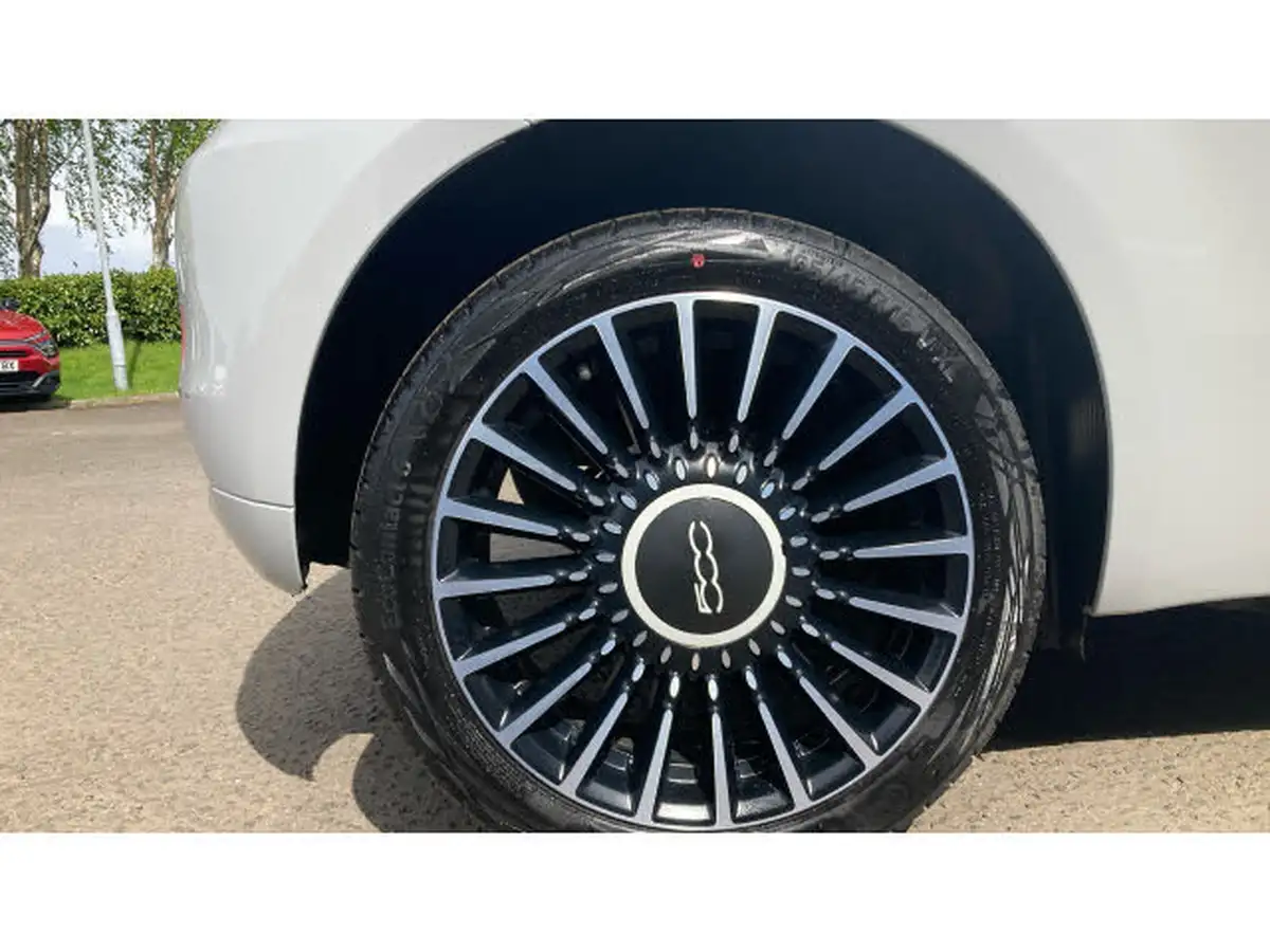 2021-fiat-500-10-launch-edition-big-6