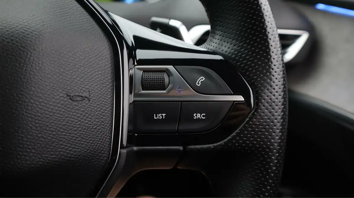 2022-peugeot-3008-suv-16-puretech-gt-premium-225bhp-hybrid-e-eat8-big-24