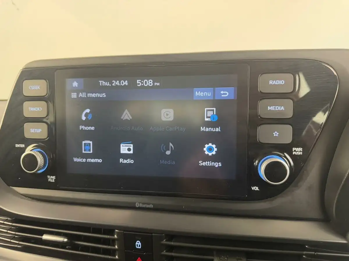 2022-hyundai-i20-10-t-gdi-se-connect-eclutch-imt-big-33
