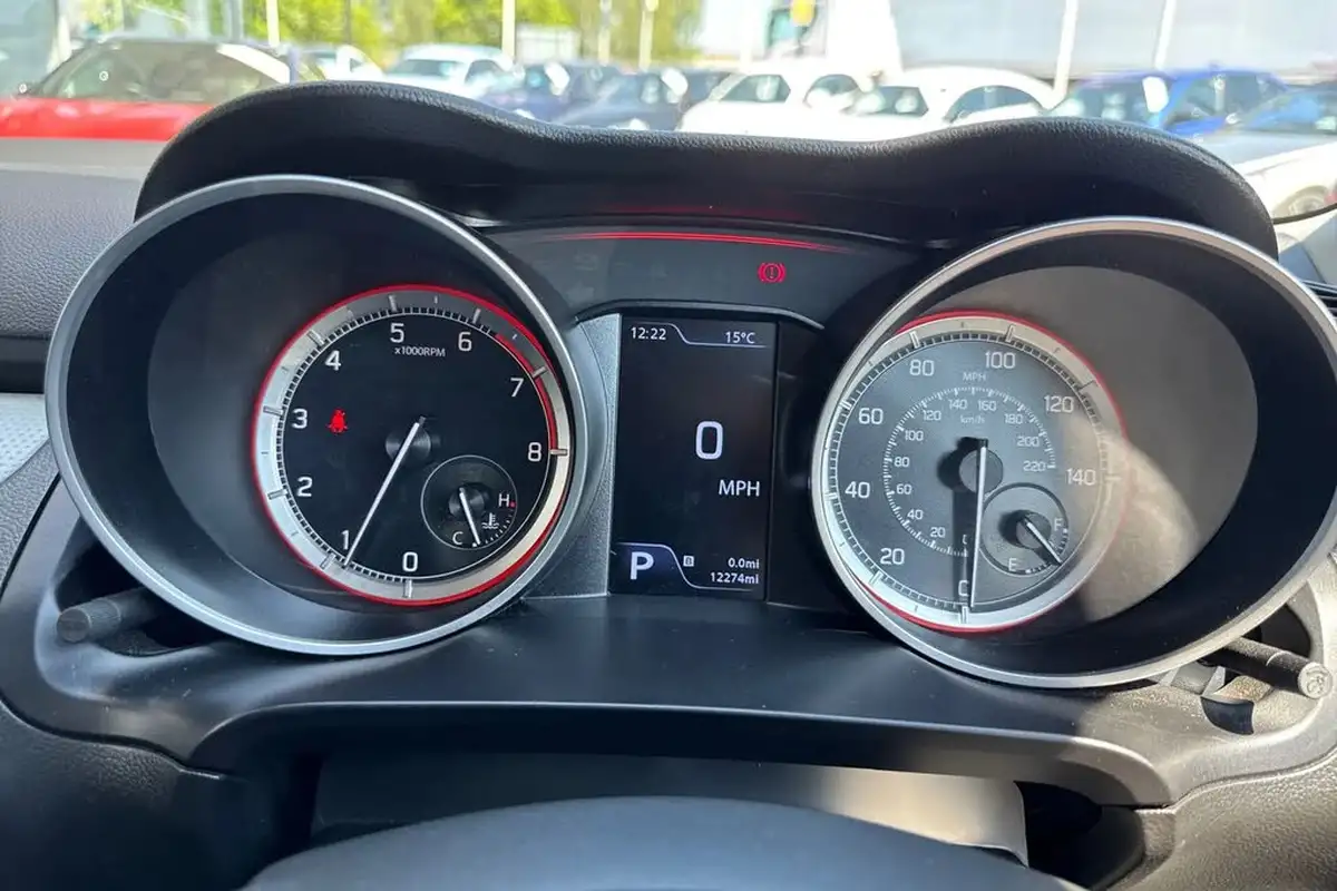 2021-suzuki-swift-12-dualjet-sz-t-84ps-mild-1197cc-cvt-big-32