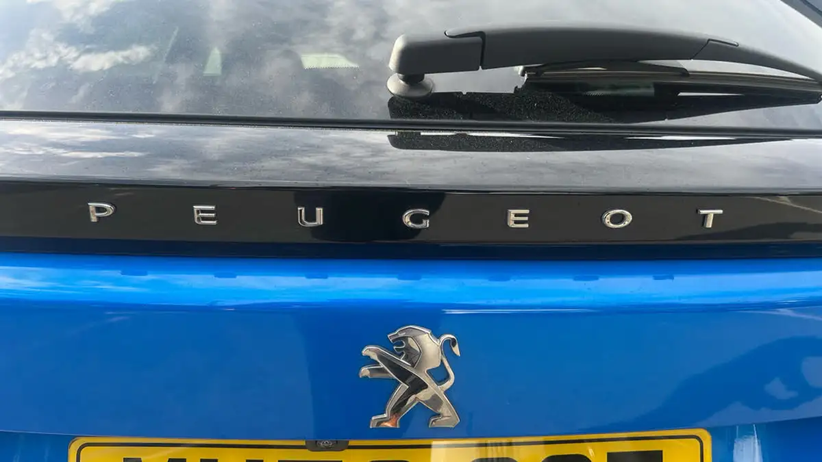 2023-peugeot-2008-suv-12-puretech-allure-premium-100bhp-big-25