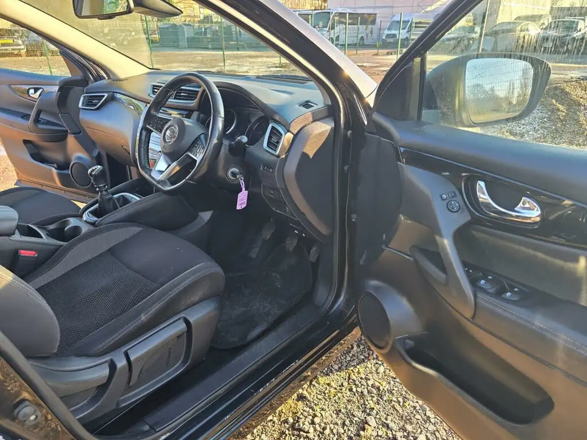 2018-nissan-qashqai-15dci-acenta-premium-heat-pack-big-25