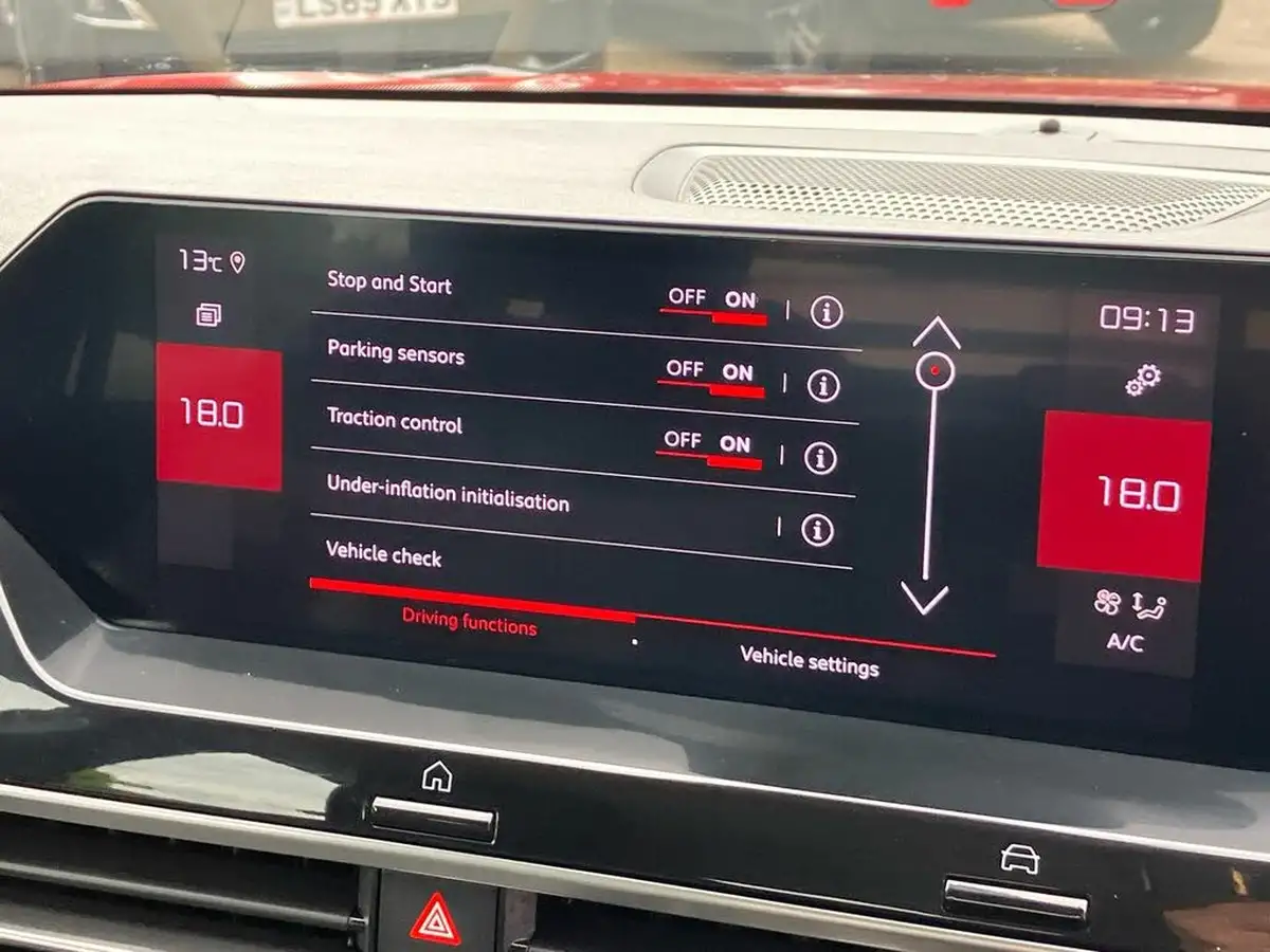 2021-citroen-c4-12-puretech-sense-plus-eat8-big-40