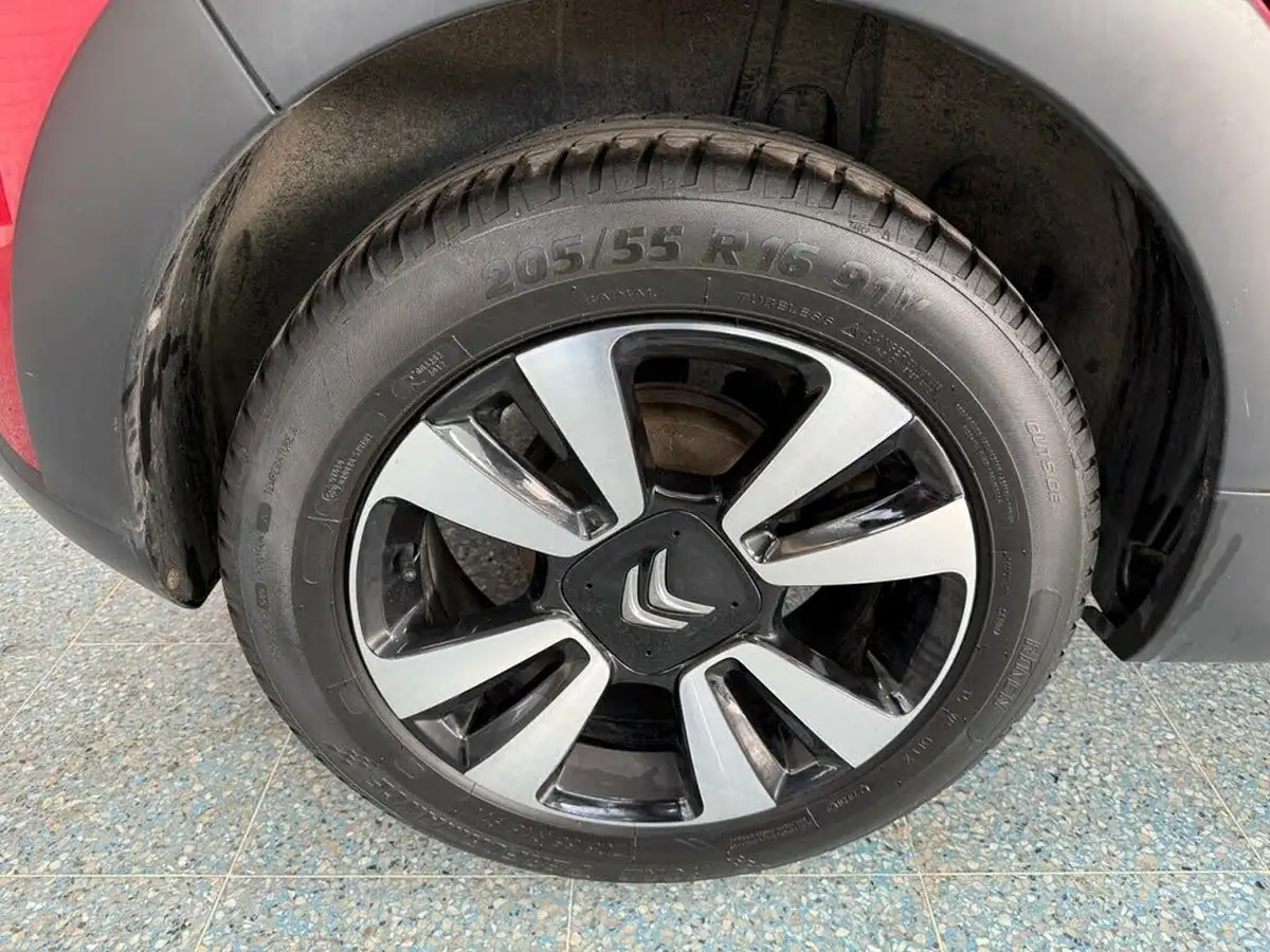 2017-citroen-c3-12-puretech-flair-82ps-big-3