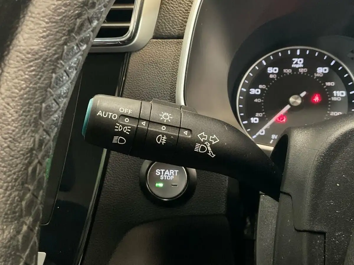 2019-mg-zs-suv-e-excite-ev-big-35