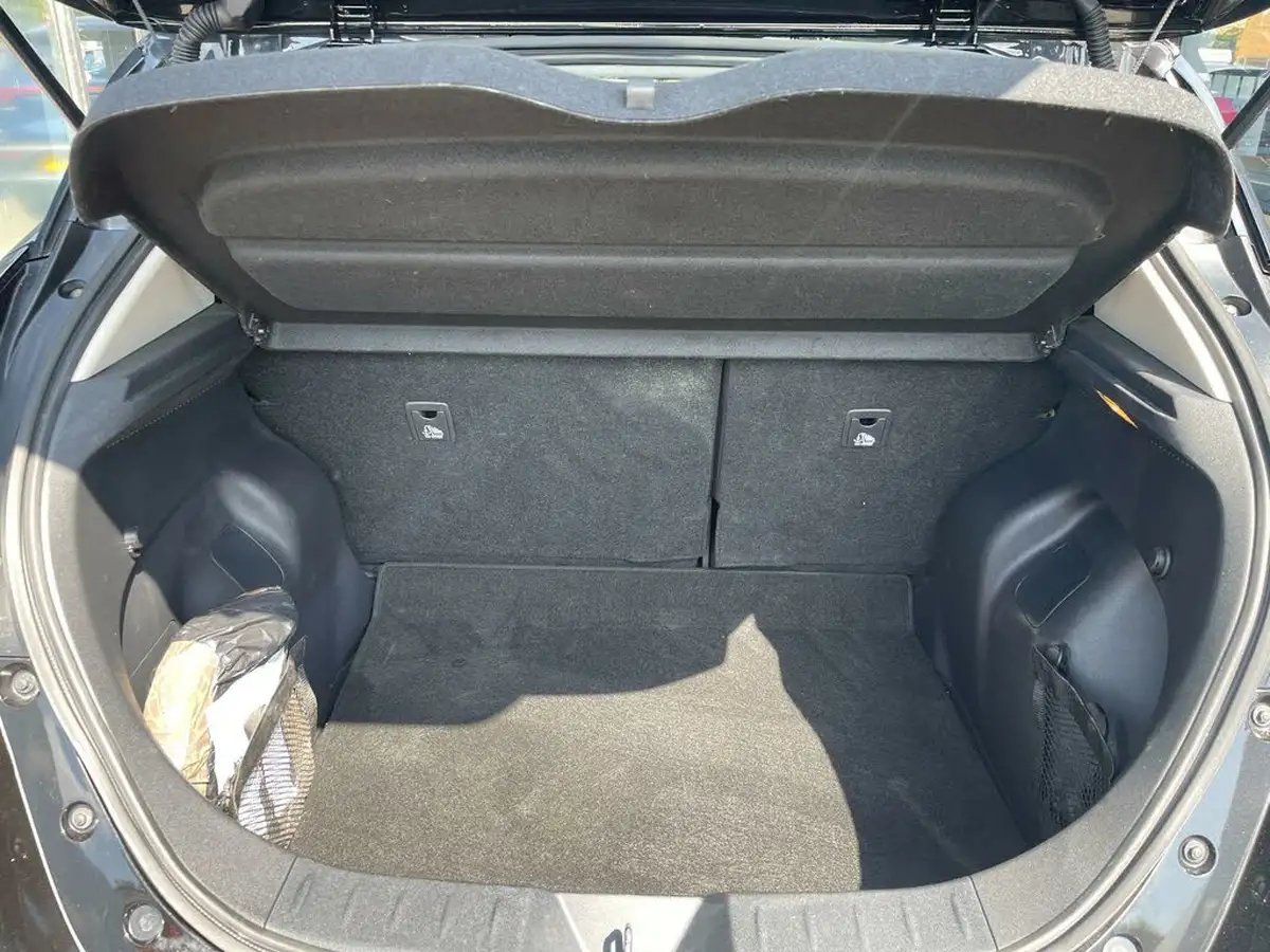 2020-nissan-leaf-e-n-connecta-big-35