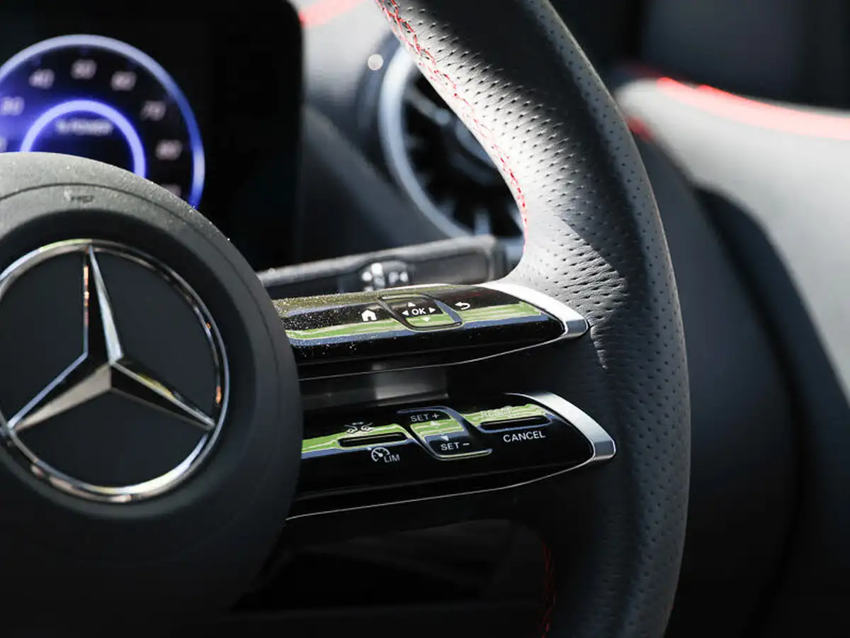 2024-mercedes-benz-eqa-e-eqa-250-amg-line-executive-big-8