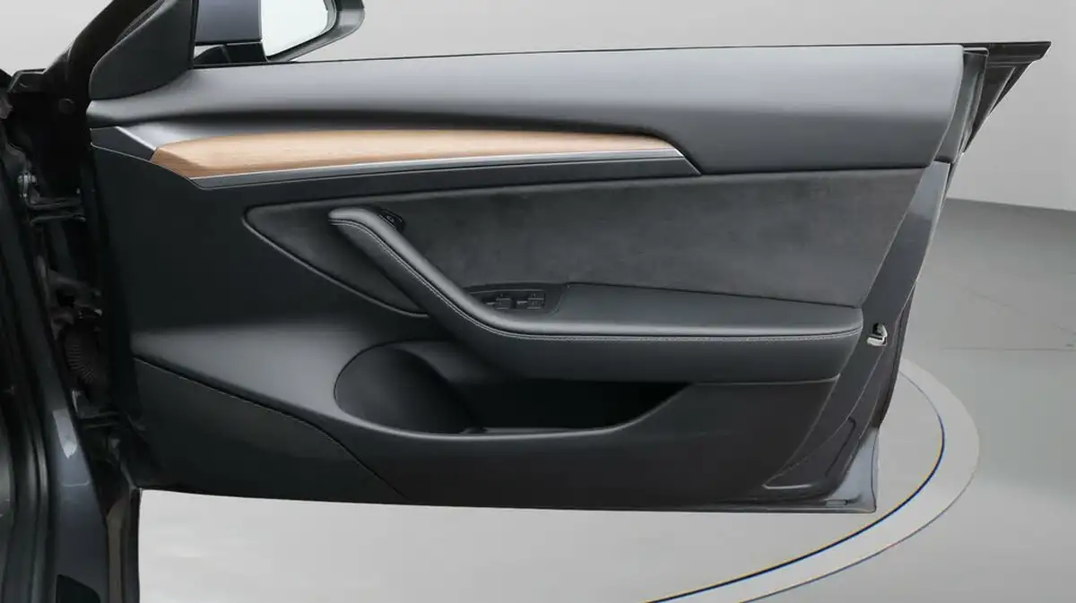 2021-tesla-model-3-e-long-range-4x4-big-15