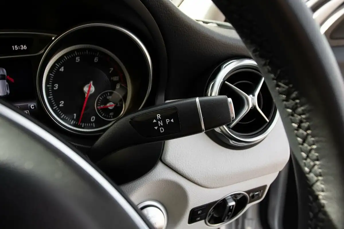 2018-mercedes-benz-gla-class-16-gla-200-se-156ps-executive-7g-dct-big-17