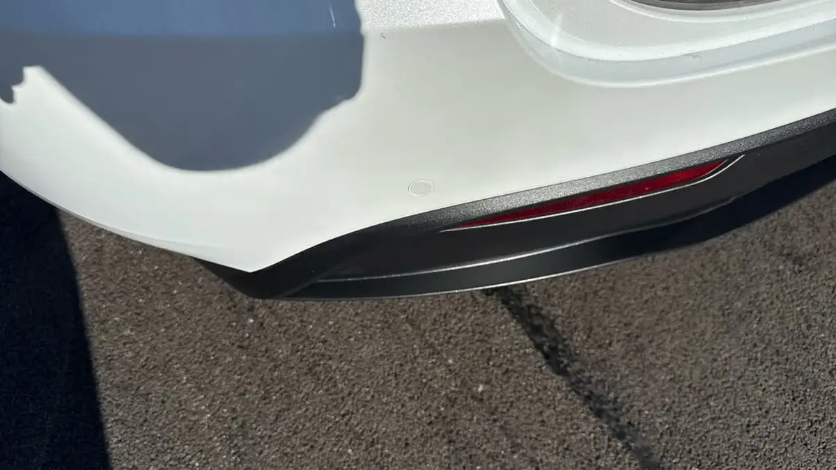 2022-tesla-model-y-e-long-range-big-22