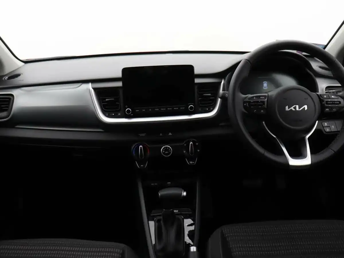 2025-kia-stonic-10-t-gdi-2-dct-big-12