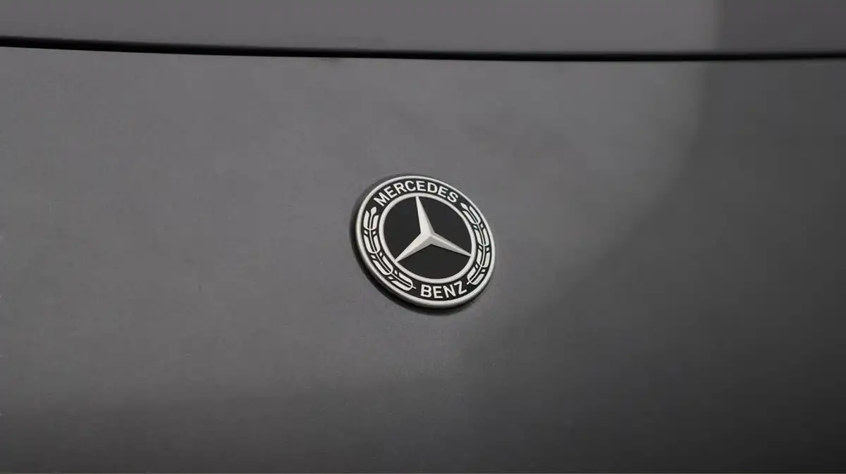 2020-mercedes-benz-a-class-13-a200-amg-line-hatchback-5d-7g-dct-big-21