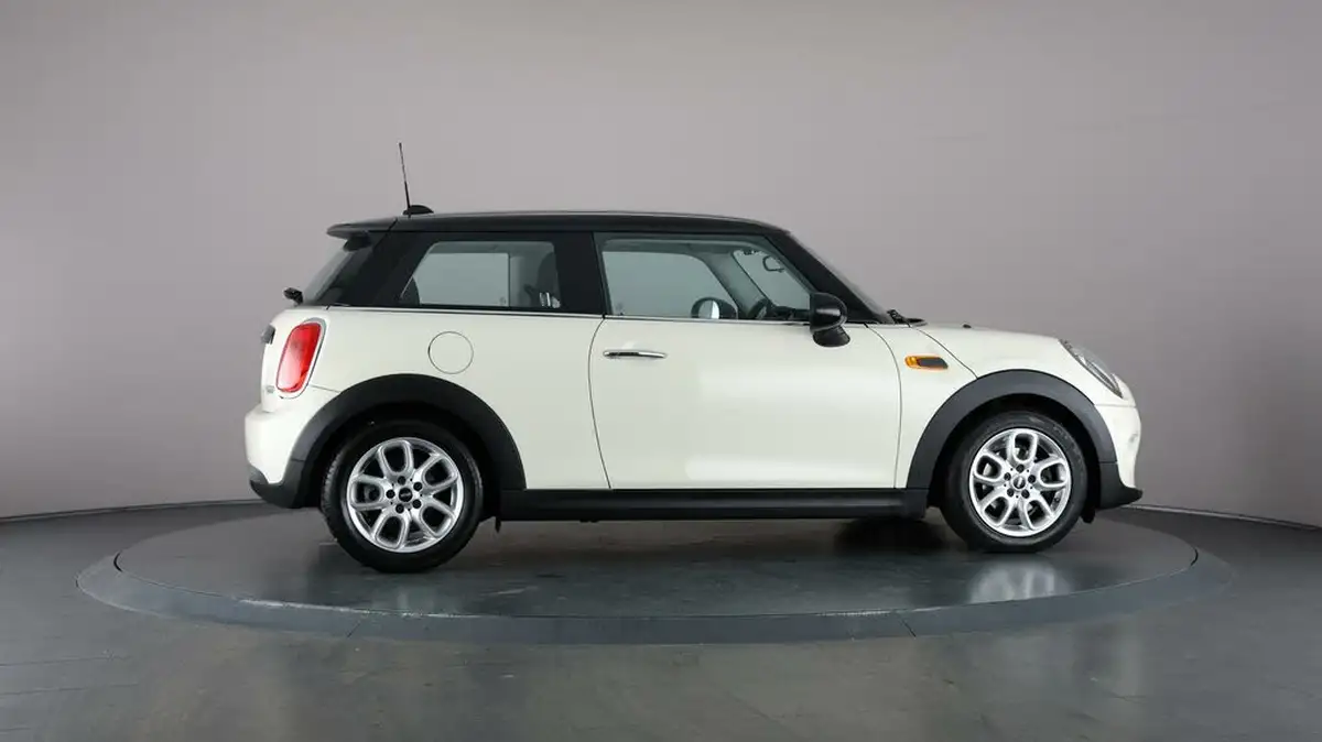2017-mini-cooper-15-cooper-ss-hatchback-3d-big-56