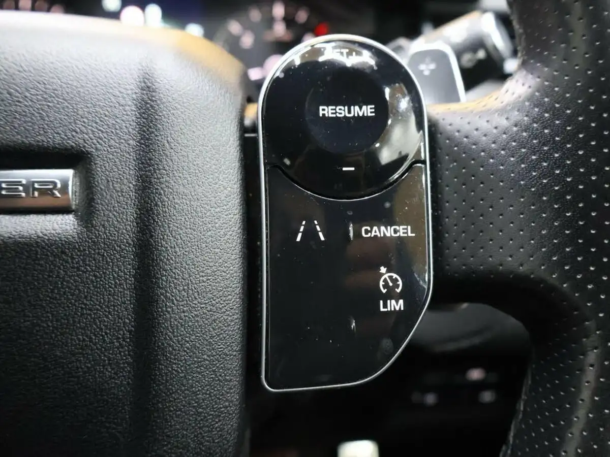 2019-land-rover-range-rover-velar-20-d180-r-dynamic-s-big-24