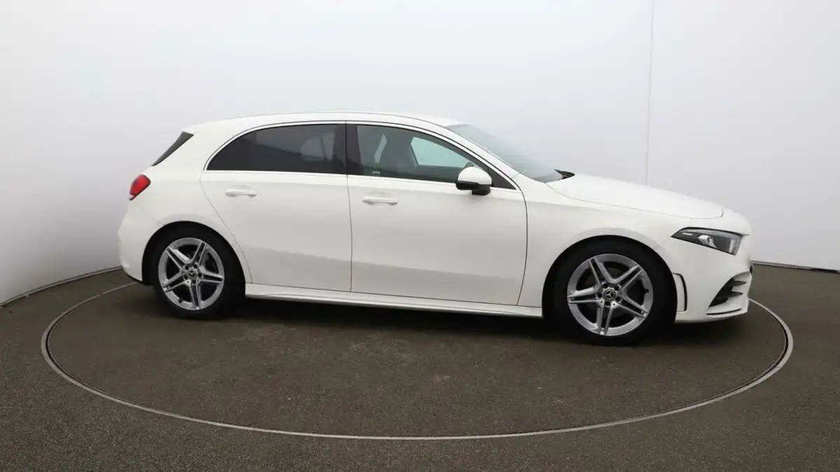 2020-mercedes-benz-a-class-13-a200-amg-line-hatchback-5d-7g-dct-big-46