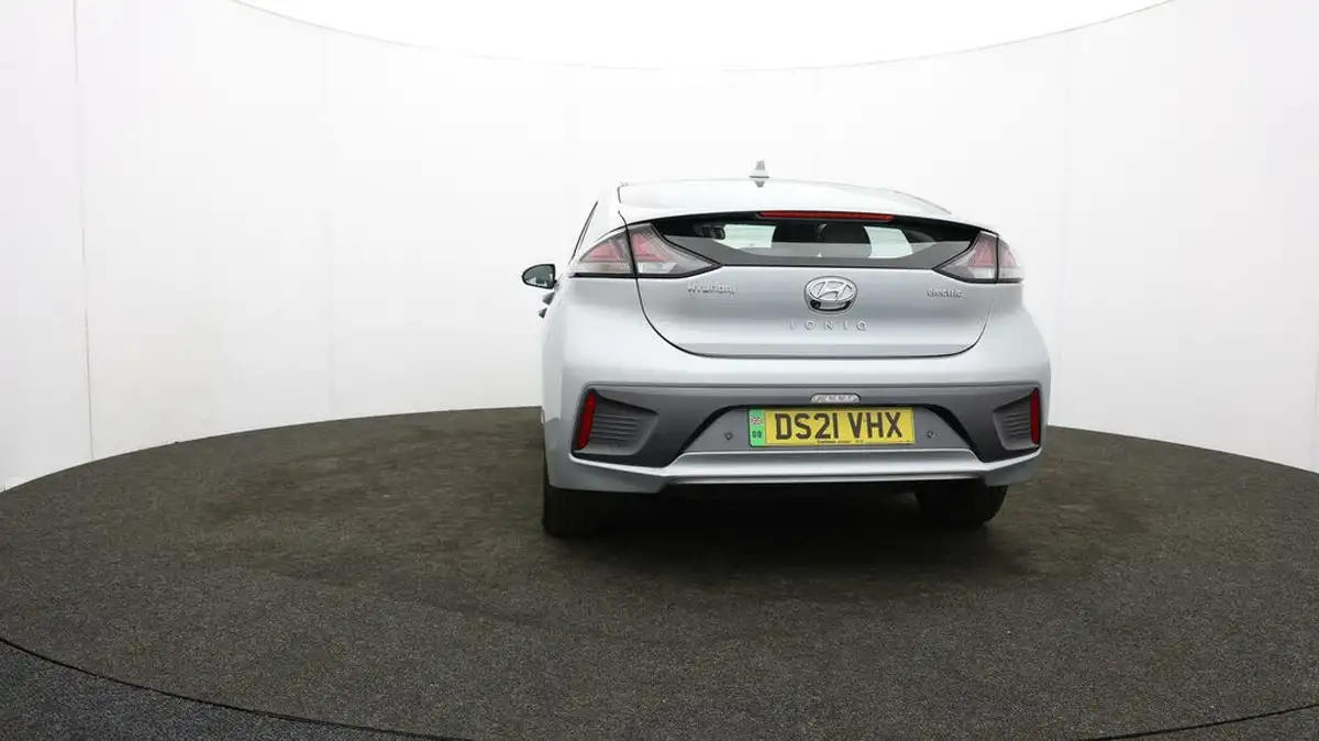 2021-hyundai-ioniq-e-premium-electric-100kw-big-32