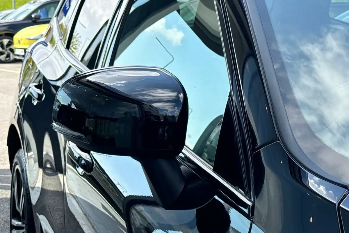 2021-volvo-xc60-20-b5-r-design-pro-awd-big-18