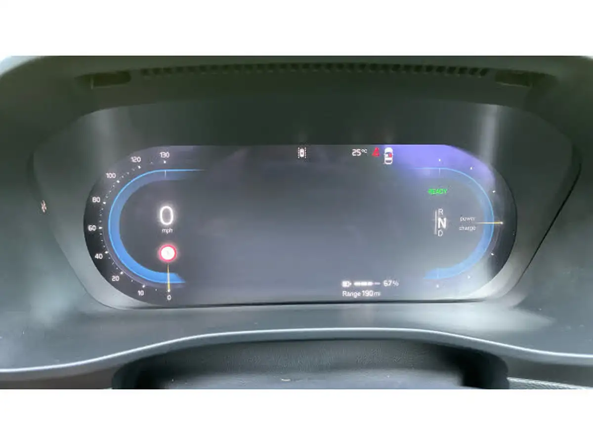 2024-volvo-c40-e-recharge-ultimate-235bhp-big-10