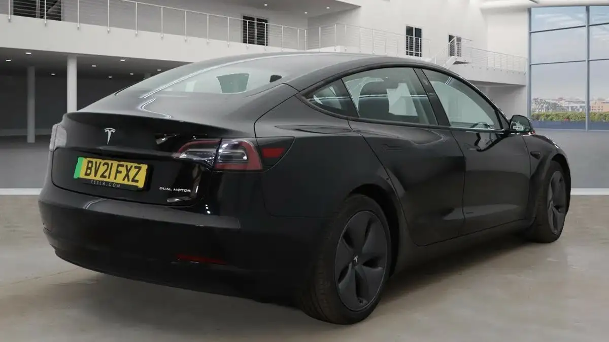 2021-tesla-model-3-e-long-range-4x4-big-2
