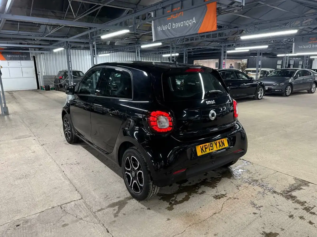 2019-smart-forfour-10-prime-premium-twinamic-big-10