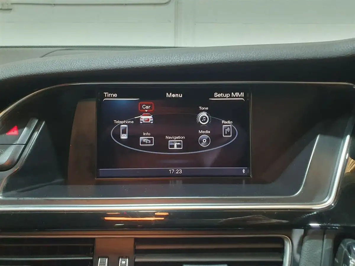 2014-audi-rs4-avant-42-quattro-avant-big-47