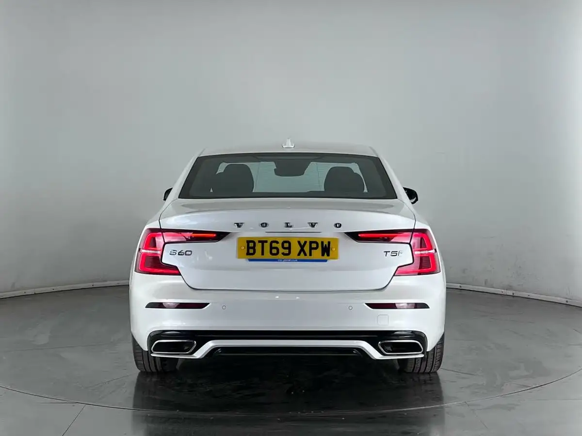 2020-volvo-s60-20-t5-r-design-plus-big-5