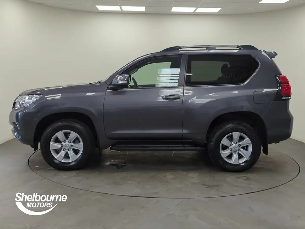 2021-toyota-land-cruiser-28d-4d-active-5st-3d-big-13
