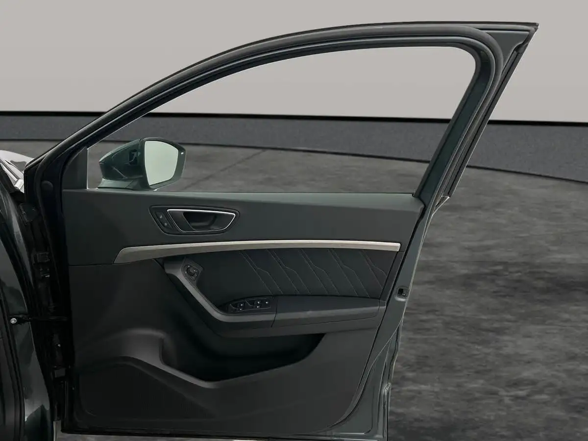 2022-seat-ateca-20tdi-xperience-lux-150ps-suv-big-32