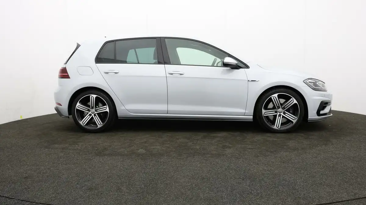2019-volkswagen-golf-20-tsi-r-300ps-hatchback-5d-dsg-big-7