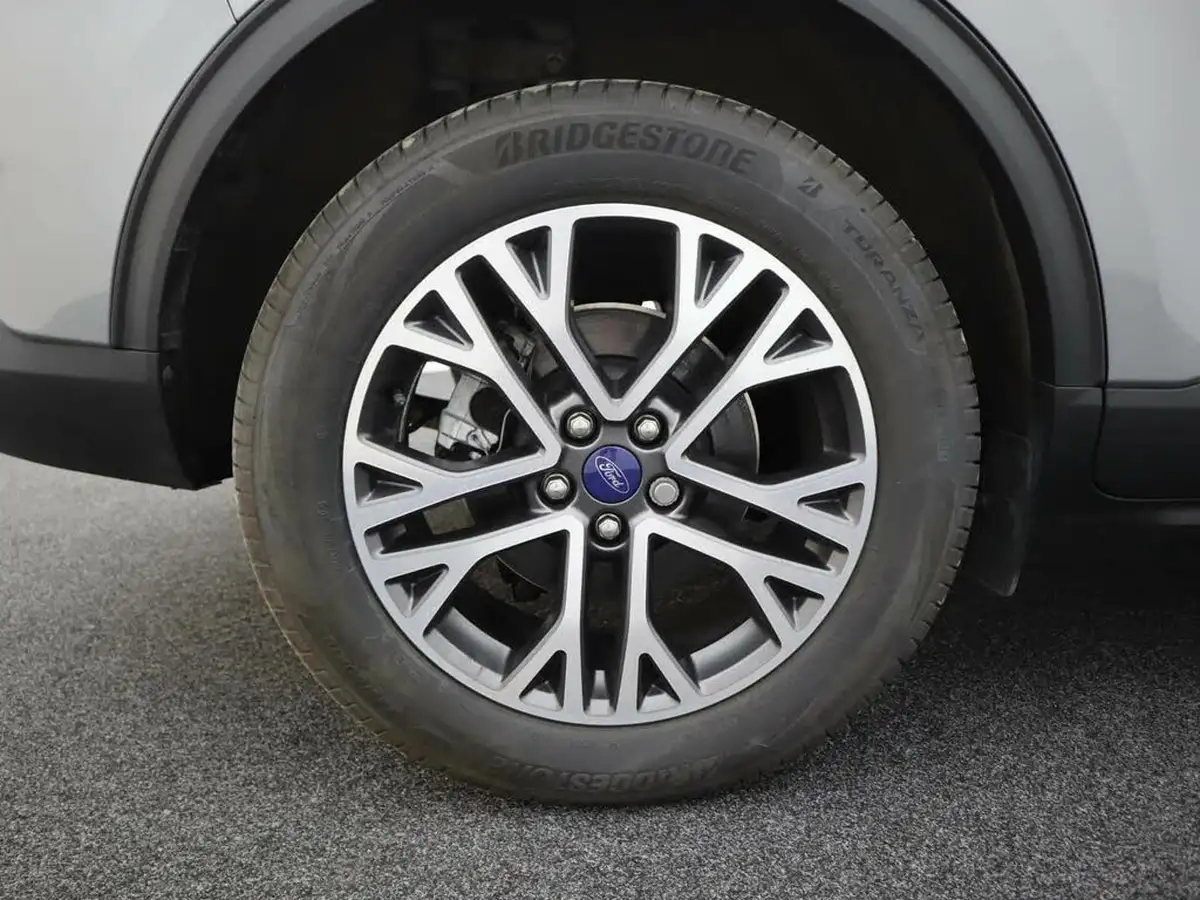 2023-ford-kuga-15t-titanium-edition-big-5