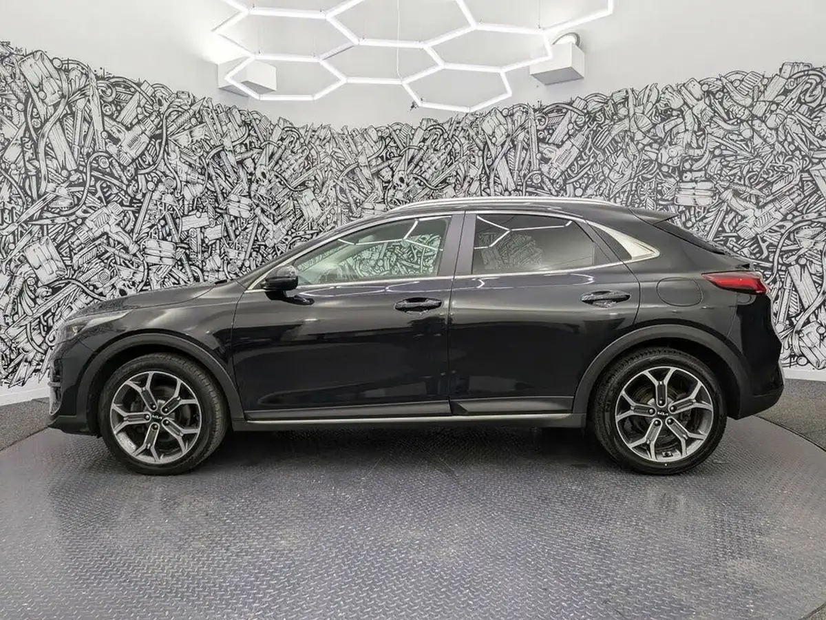 2022-kia-xceed-15-t-gdi-3-big-8