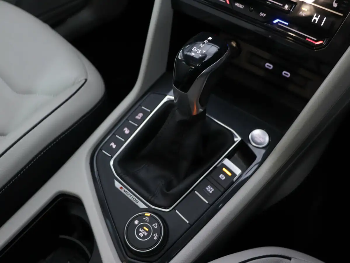 2021-volkswagen-tiguan-20-tsi-elegance-big-35