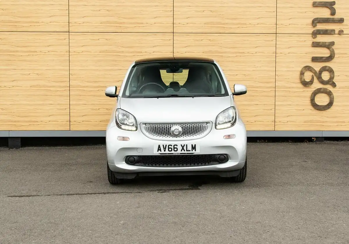 2016-smart-fortwo-10-prime-71bhp-ss-coupe-twinamic-big-4