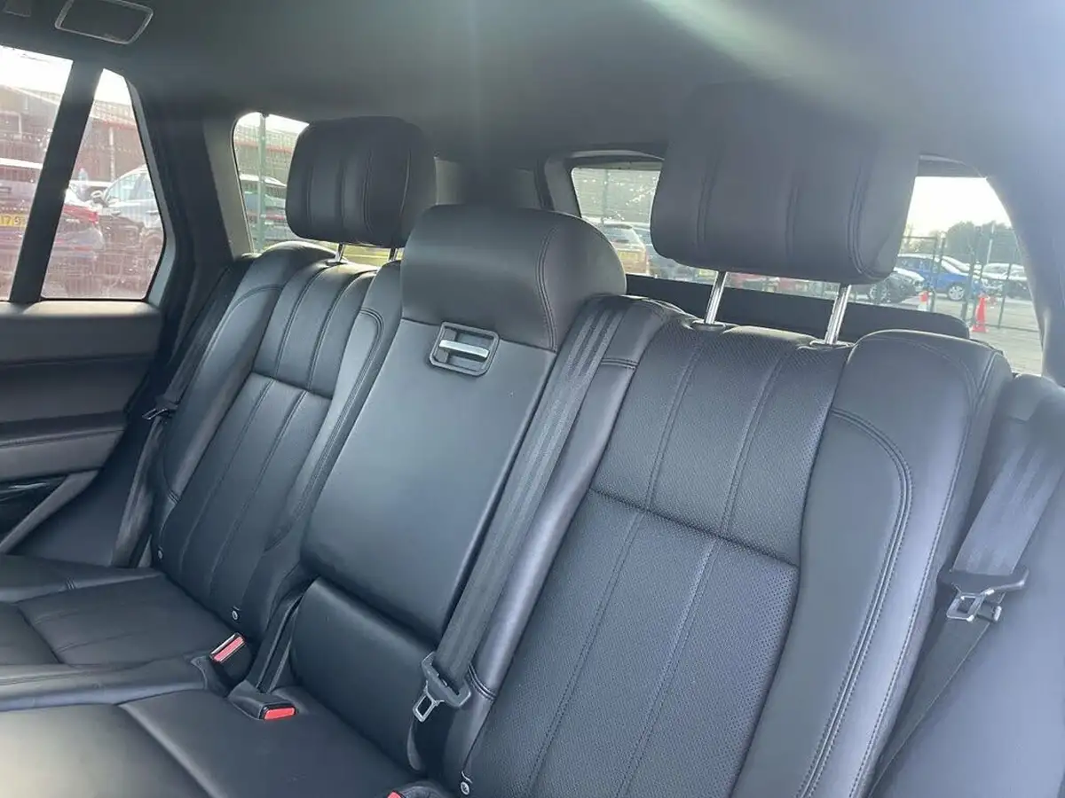 2018-land-rover-range-rover-30tdv6-vogue-big-10