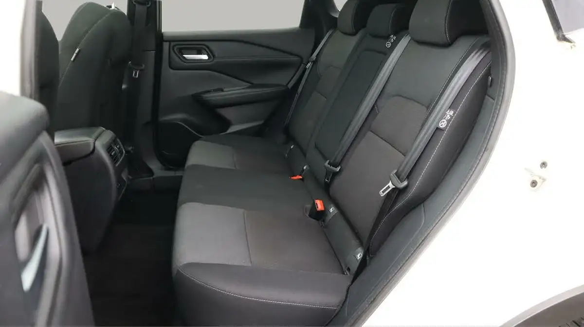 2022-nissan-qashqai-13-dig-t-n-connecta-140ps-big-16