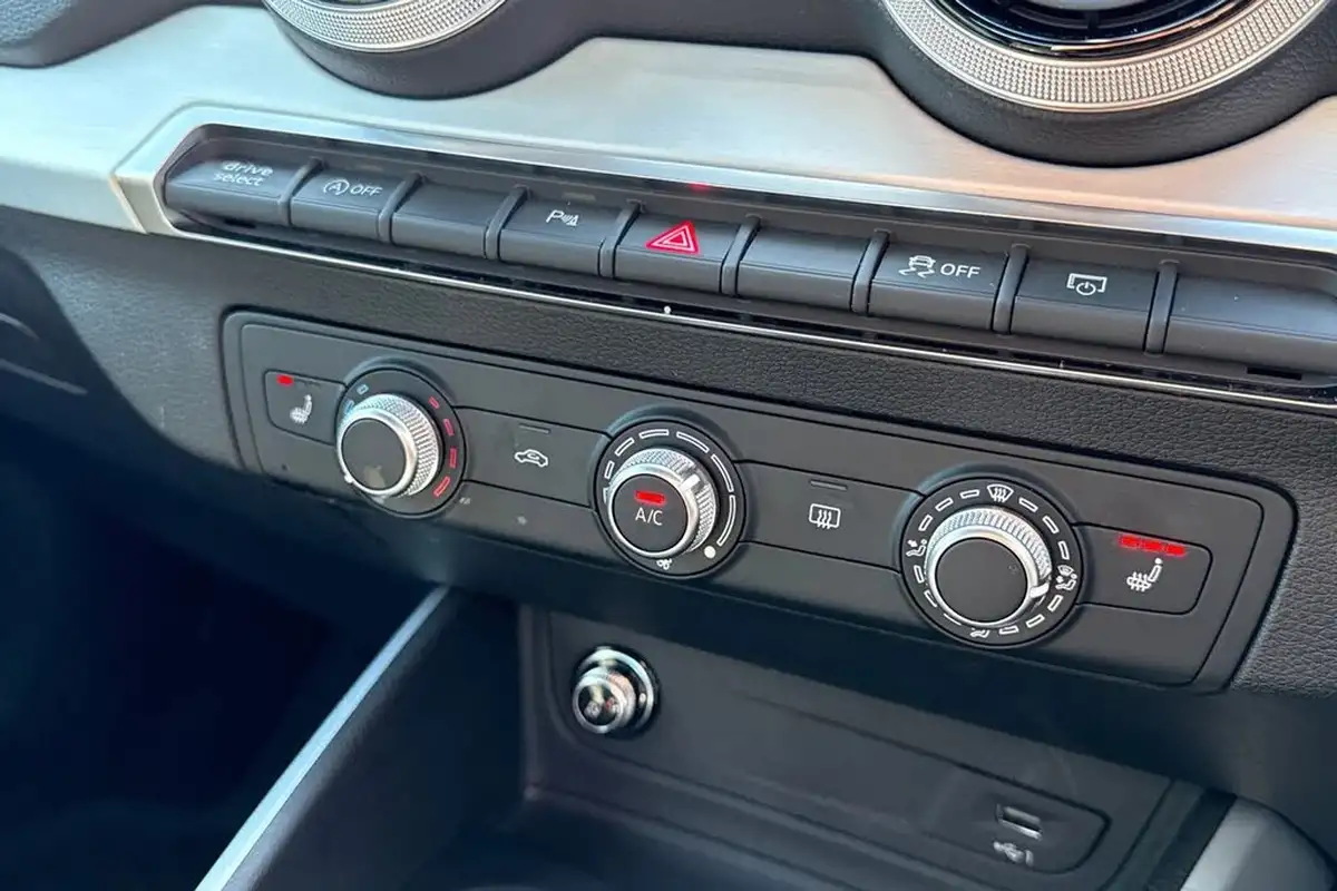 2022-audi-q2-15-35-tfsi-s-line-tronic-big-21