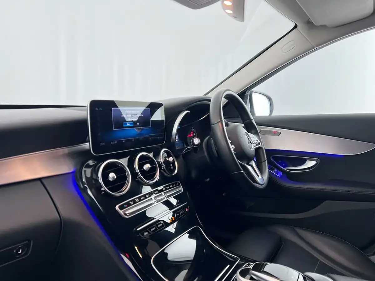 2019-mercedes-benz-c-class-20-c300-sport-premiumss-saloon-4d-big-14