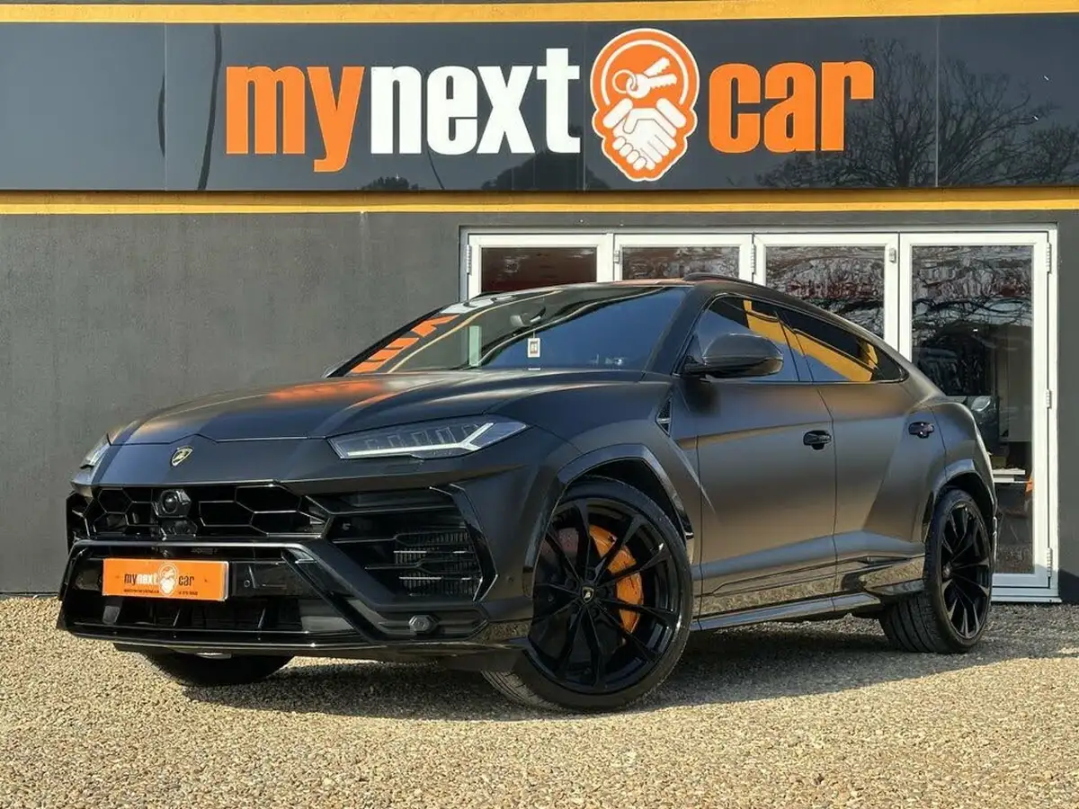 2022-lamborghini-urus-40-no-trim-big-3