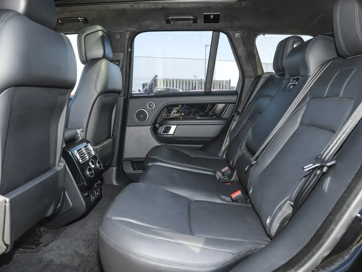 2021-land-rover-range-rover-20-p400e-westminster-black-big-5