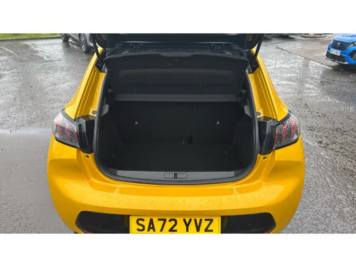 2021-peugeot-208-15-bluehdi-gt-line-big-3