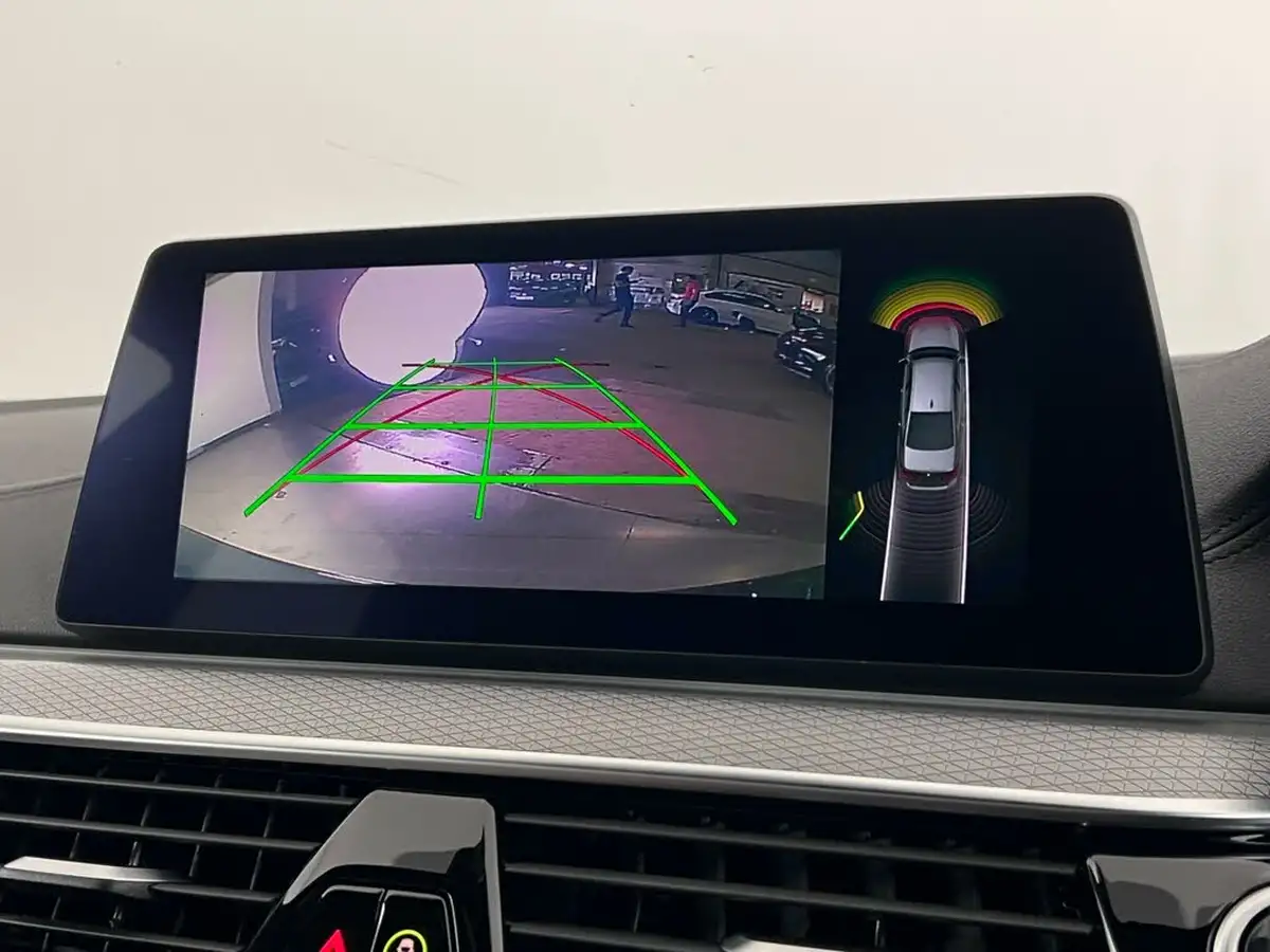 2018-bmw-5-series-20-530e-m-sport-big-36