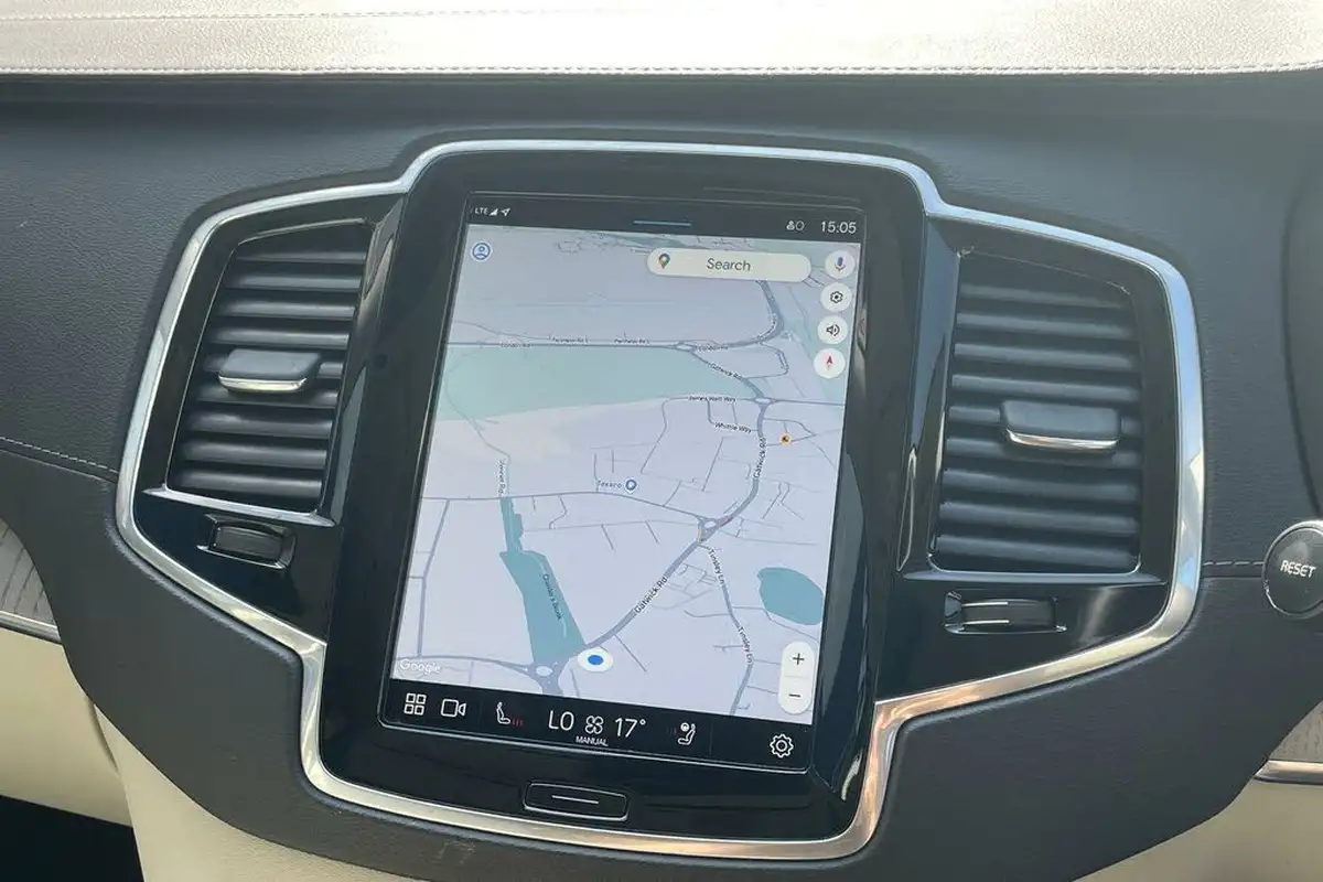 2024-volvo-xc90-20-t8-plus-big-39