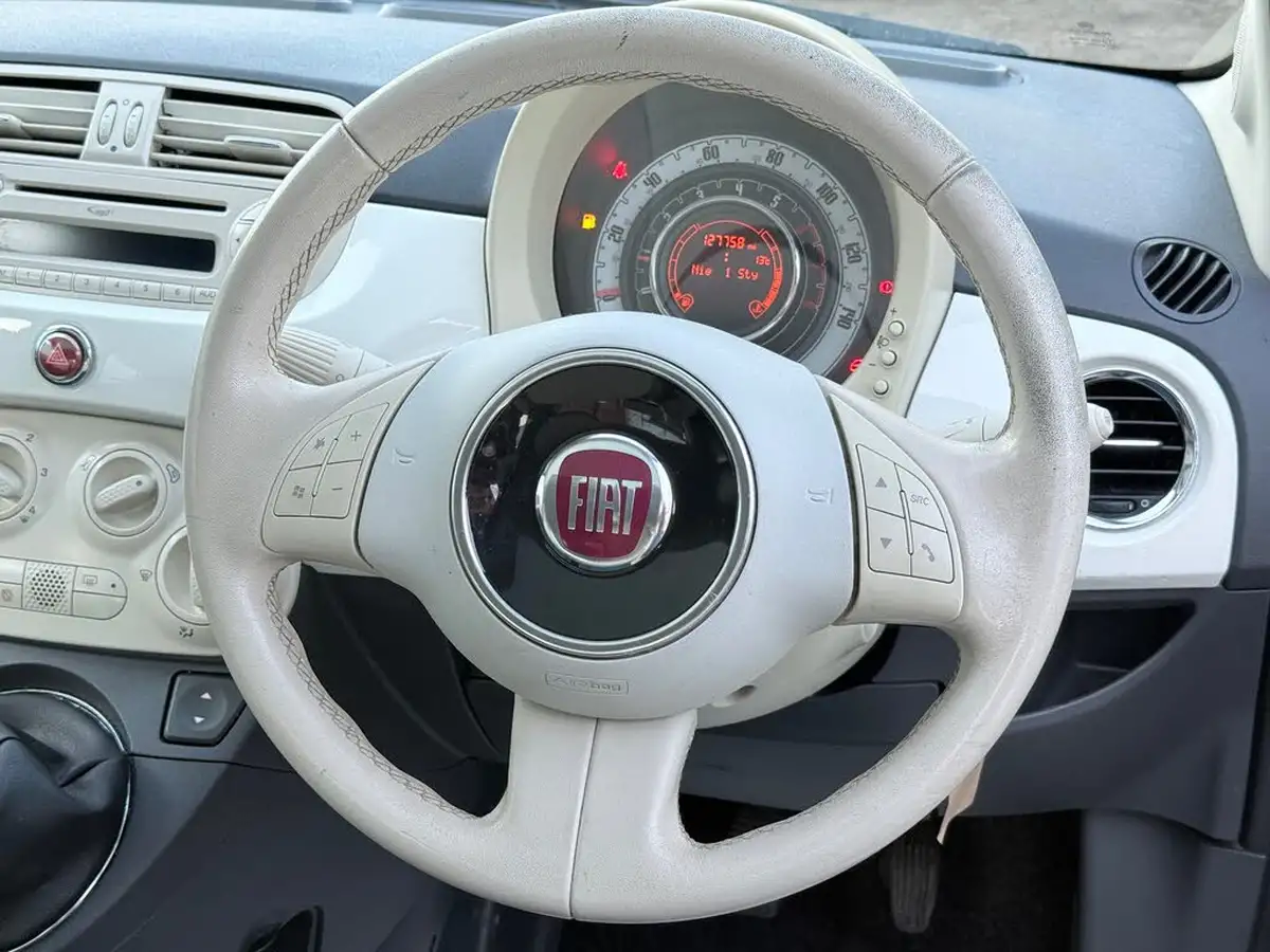 2011-fiat-500-12-lounge-big-21