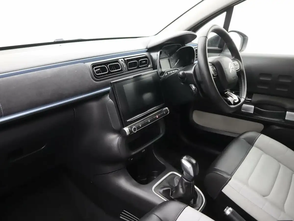 2022-citroen-c3-12-puretech-elle-83ps-ss-big-10