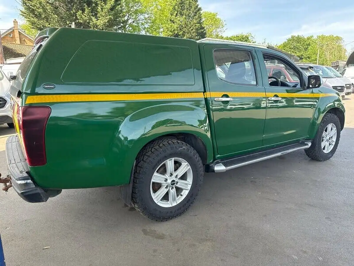 2018-isuzu-d-max-19td-yukon-double-pickup-big-8
