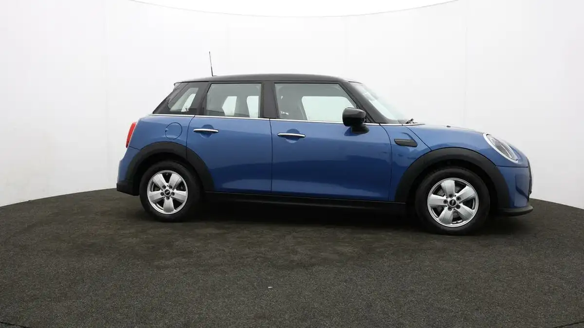 2021-mini-cooper-15-cooper-classic-hatchback-5d-auto-big-38