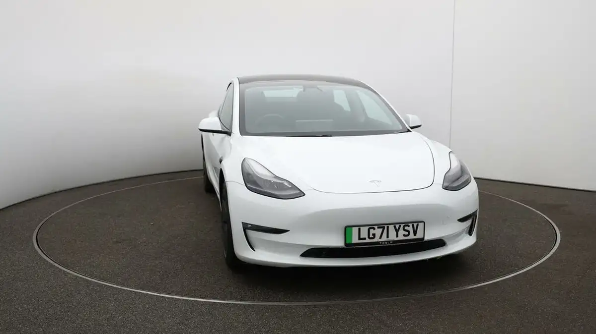 2021-tesla-model-3-e-long-range-awd-big-40